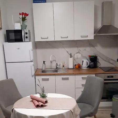 Apartmán With Parking Space Seget Donji, - 23533 Trogir