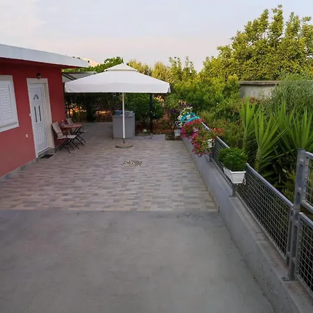 Apartmán With Parking Space Seget Donji, - 23533